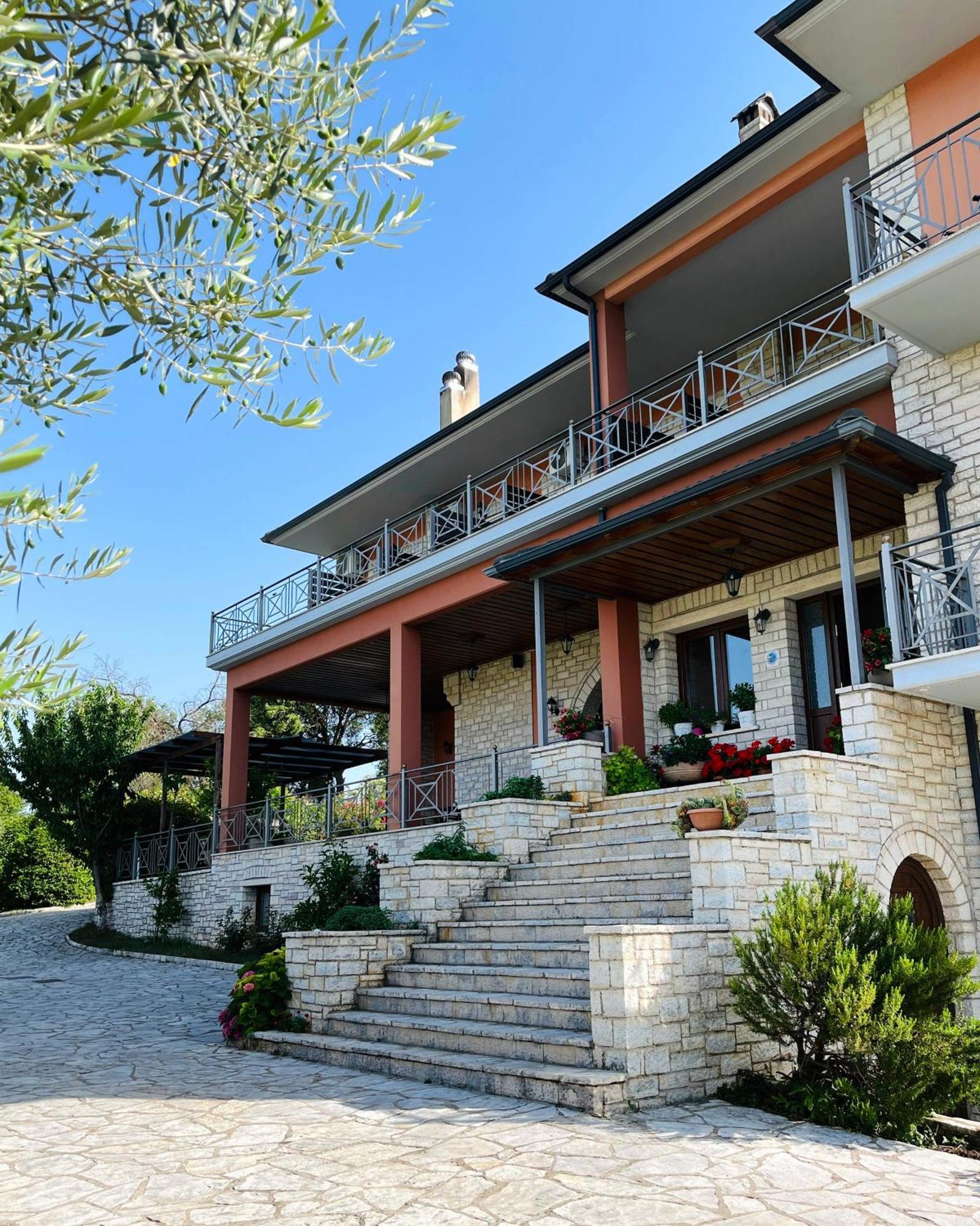 Agnanti Zitsas Hotel Екстериор снимка
